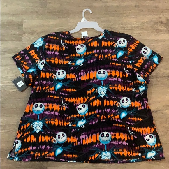 SOLD OUT⭐️3XLScrub V-Neck Top Disney🔥⭐️ - Picture 2 of 8
